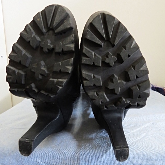 Black WILD DIVA Lug Platform Boots 7.5 - Picture 4 of 6